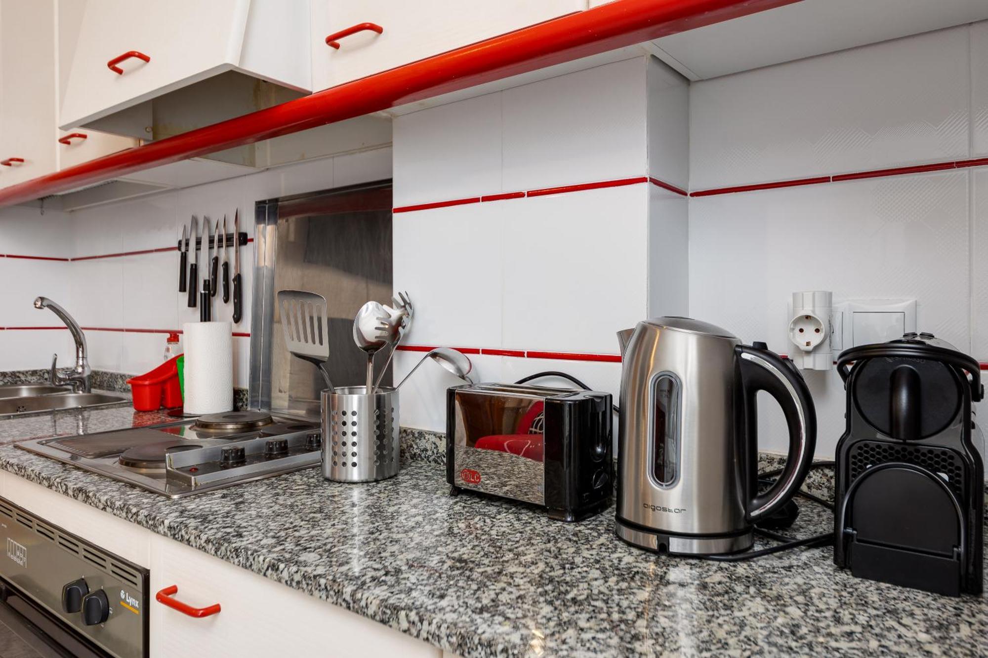 Lovely Apartment Near The Sea ตอร์เรเวียคา ภายนอก รูปภาพ